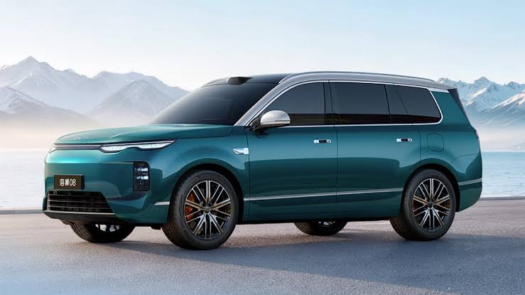 BYD Sealion 08؛ شاسی‌بلند پرچمدار با برد ۹۰۰ کیلومتری و شارژ فوق‌سریع